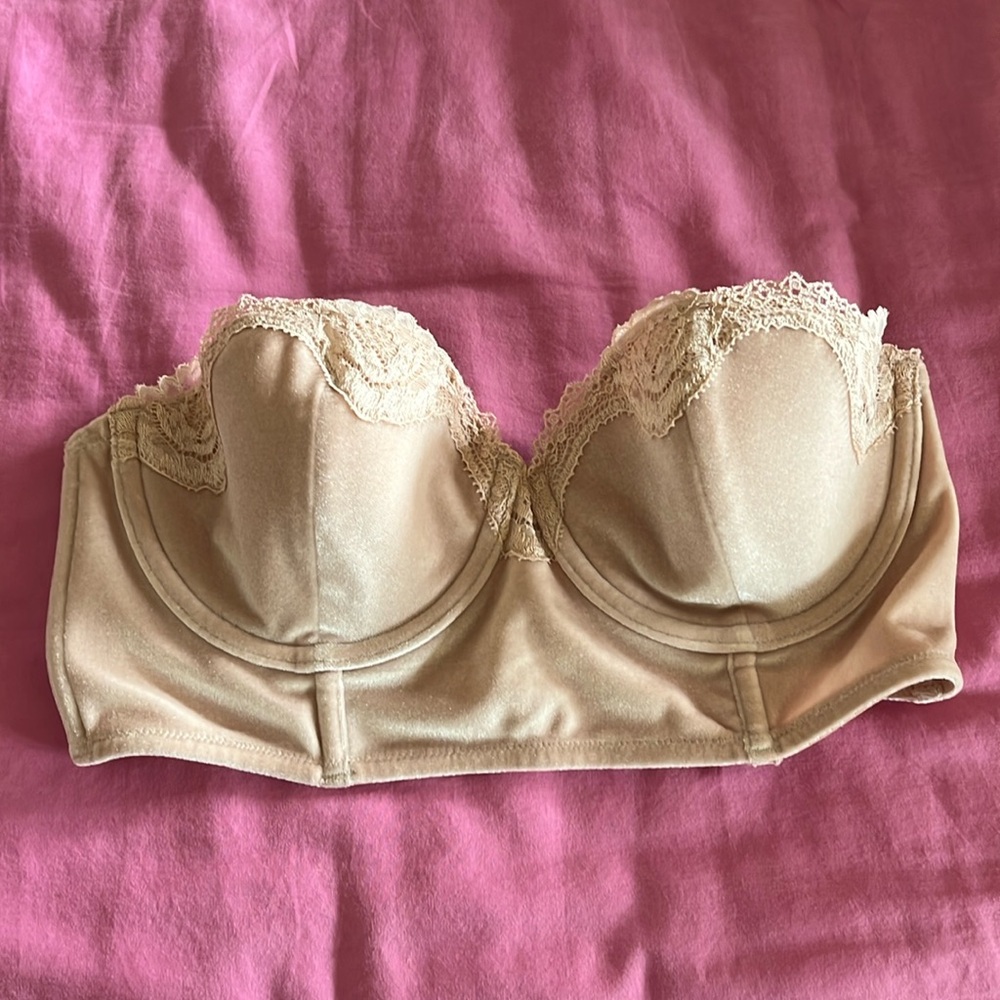 Victoria's Secret Strapless Longline Bra in Nude